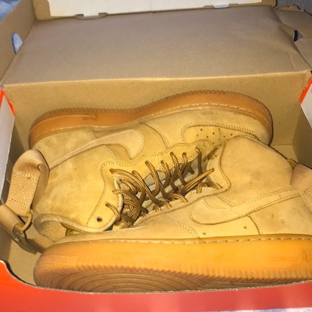 COPY - Nike Air Force 1 high top wheat  size (7.5)